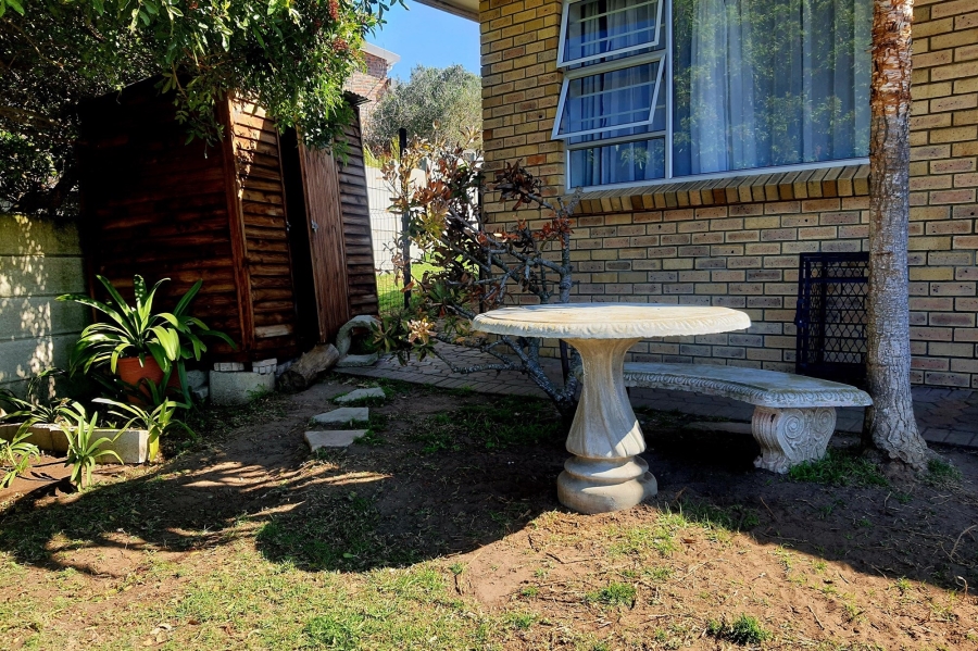 2 Bedroom Property for Sale in Dana Bay Western Cape